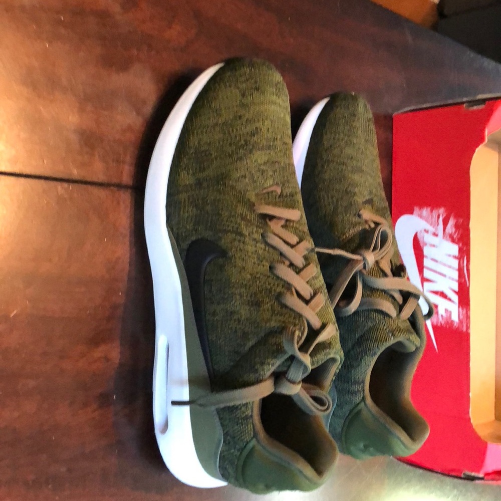 Nike Air modern fly knit Men’s size 9